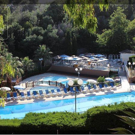 La Tournerie Hotel ม็องตง ภายนอก รูปภาพ