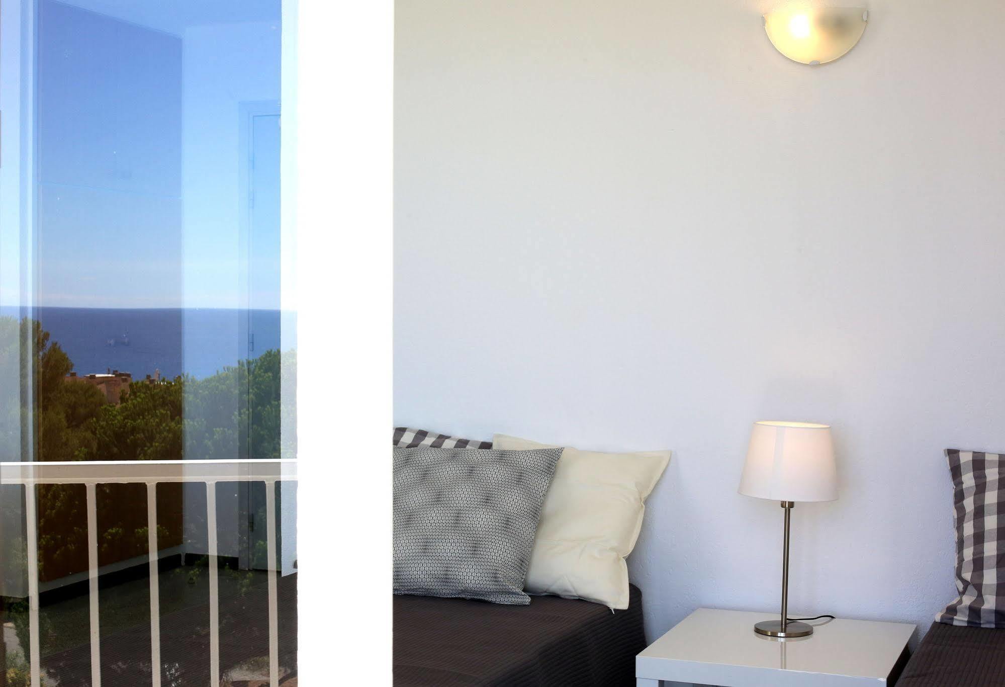 La Tournerie Hotel ม็องตง ภายนอก รูปภาพ